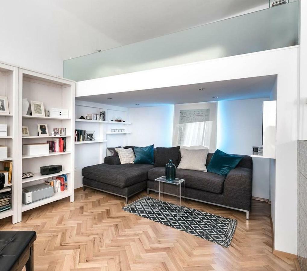 Elegant Apartment Boedapest Buitenkant foto